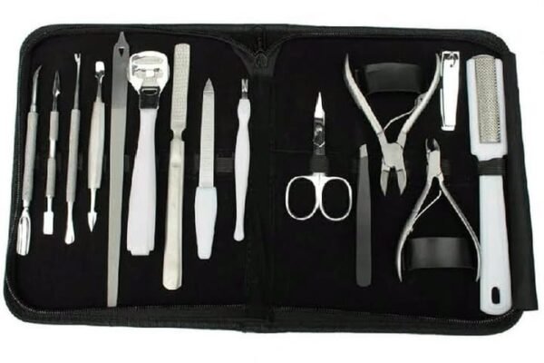 Professional Manicure & Pedicure Tool Kit 15Pcs